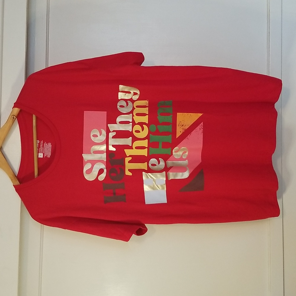 🆕 Pride Pronouns Tee NWOT